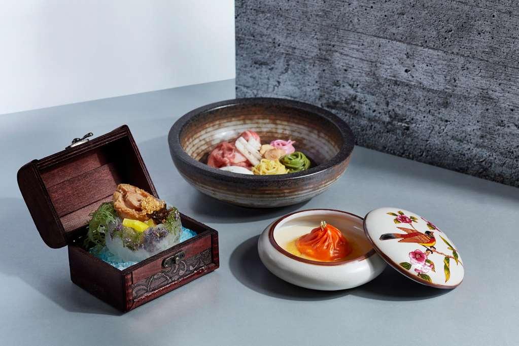 Khách sạn Parkroyal Collection Marina Bay, 5*